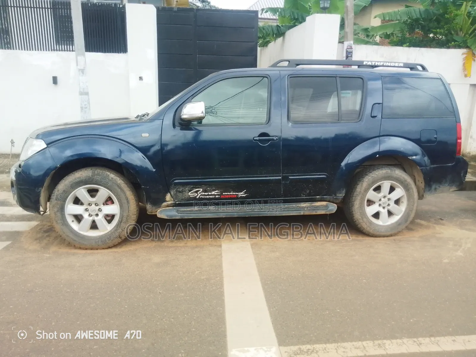 Nissan Pathfinder 2006 Blue
