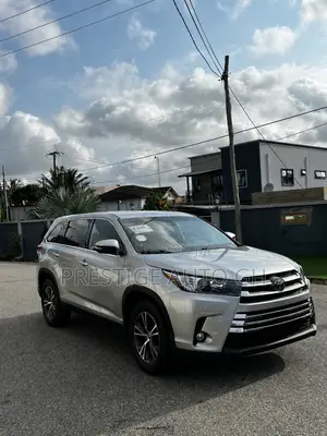 Toyota Highlander 2019 Silver