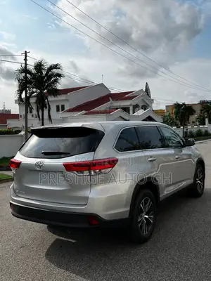 Toyota Highlander 2019 Silver