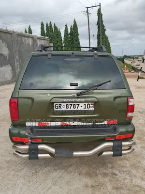 Nissan Pathfinder 2004 Green