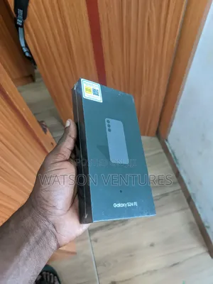 New Samsung Galaxy S24 FE 128 GB Black