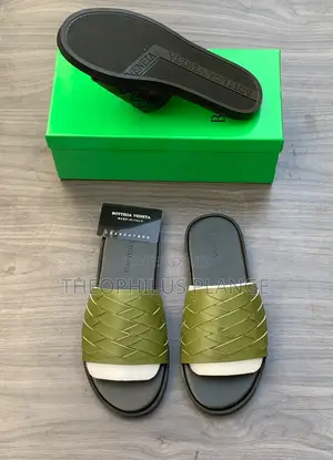 Bottega Veneta Men’S Slippers