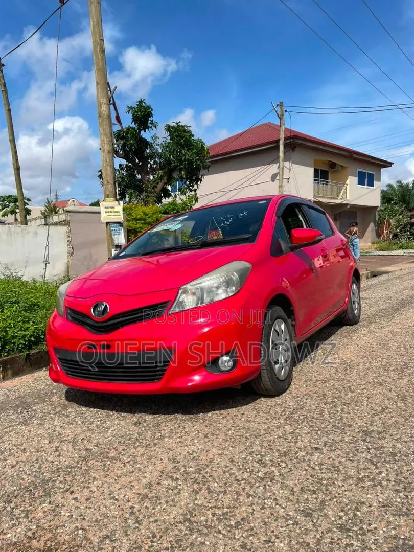 Toyota Vitz 2012 Brown