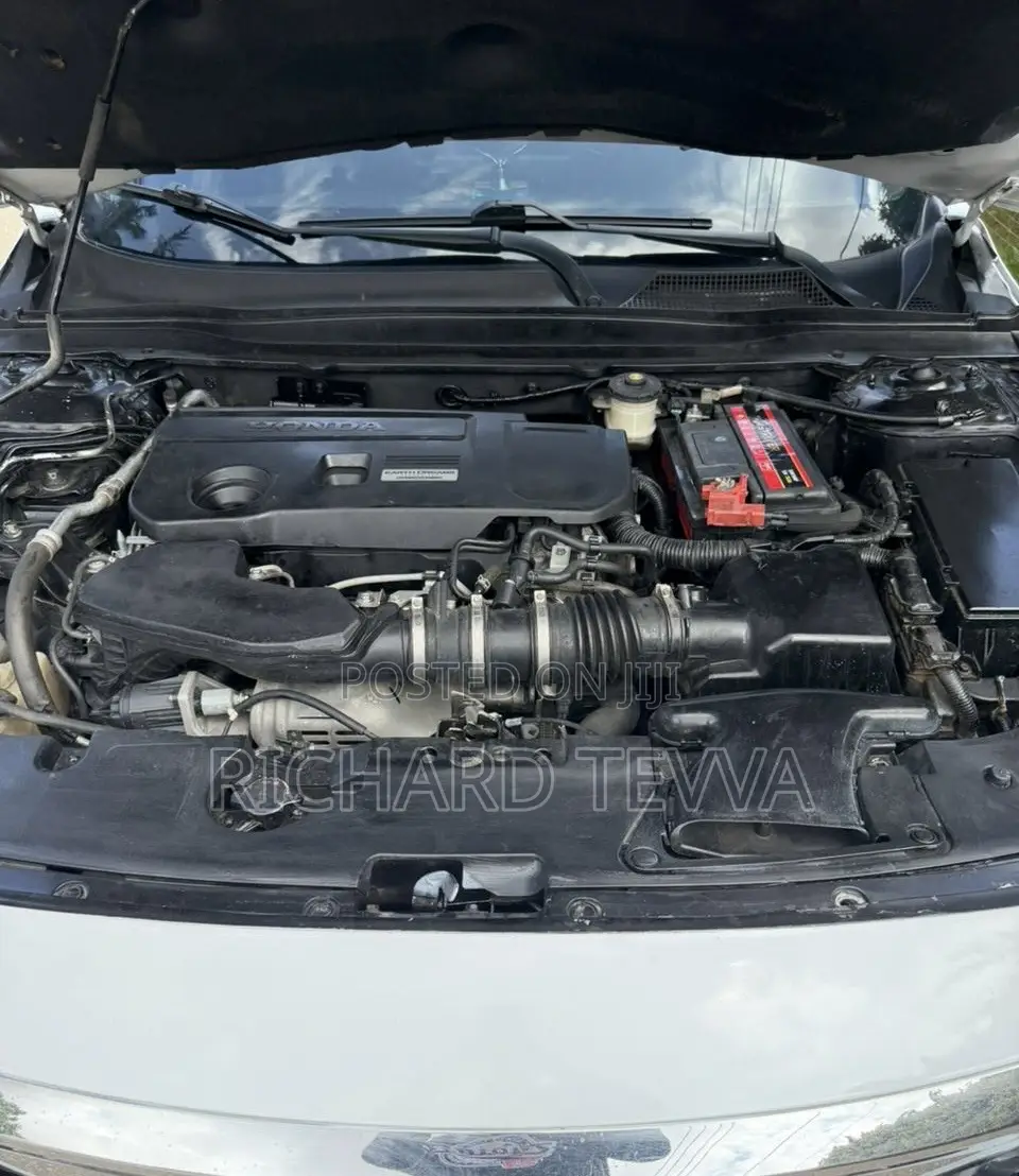 Honda Accord Sport (2.0L 4cyl Turbo 10A) 2019 White