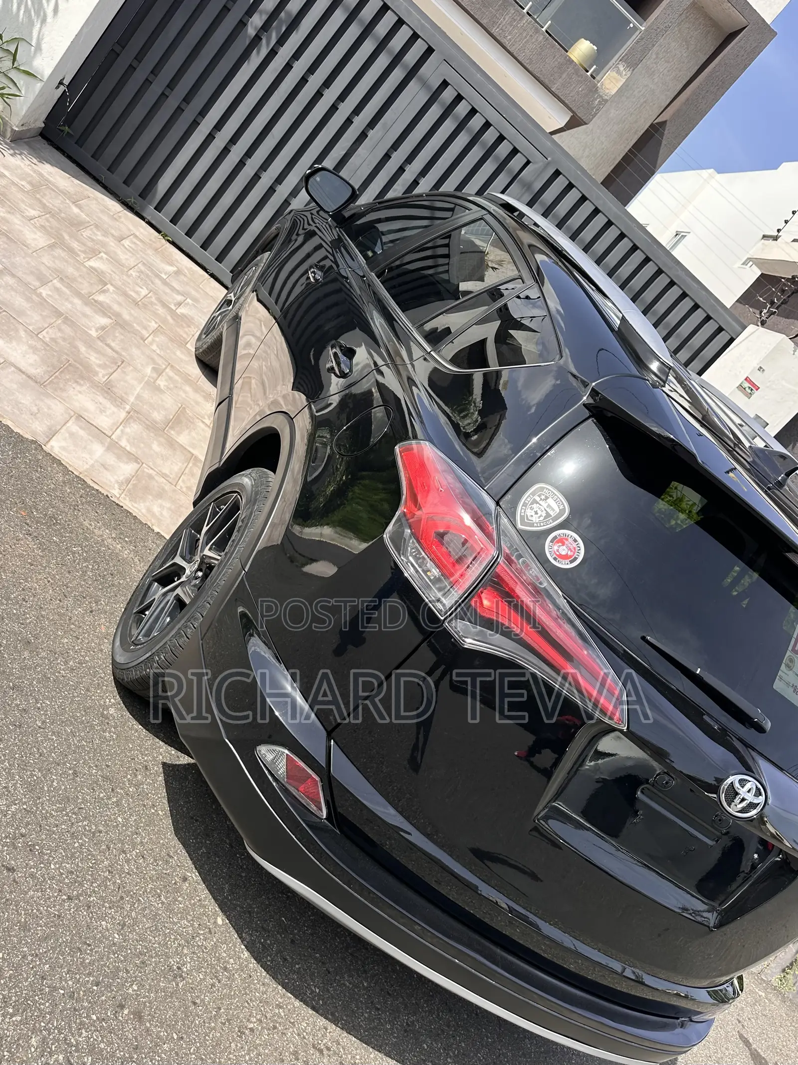 Toyota RAV4 Limited 4dr SUV (2.5L 4cyl 6A) 2018 Black