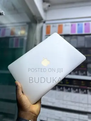 Laptop Apple MacBook 2015 8GB Intel Core i5 SSD 256GB