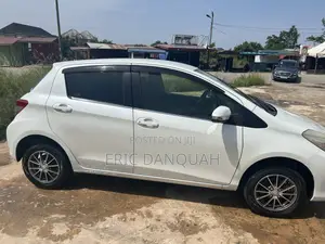 Toyota Vitz 2013 White