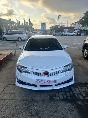 Toyota Camry 2014 White