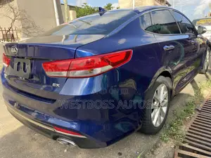 Kia Optima EX 4dr Sedan FWD (2.4L 4cyl 6A) 2017 Blue