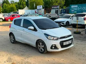 Chevrolet Spark 2016 White