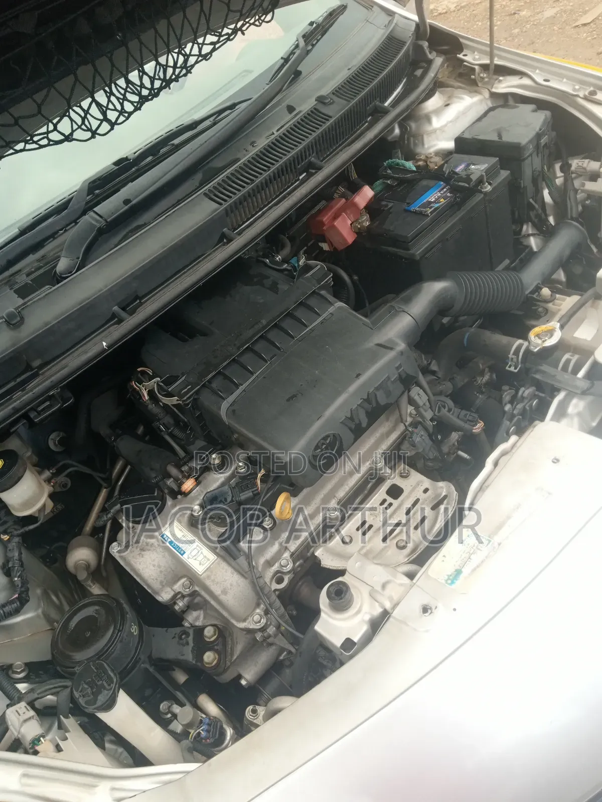 Toyota Belta 2012 Silver