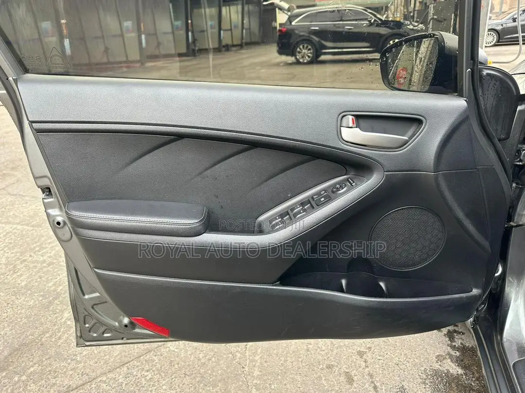 Kia K3 2015 Gray