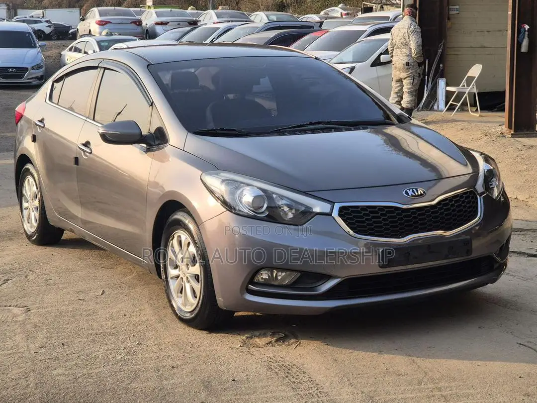 Kia K3 2015 Gray