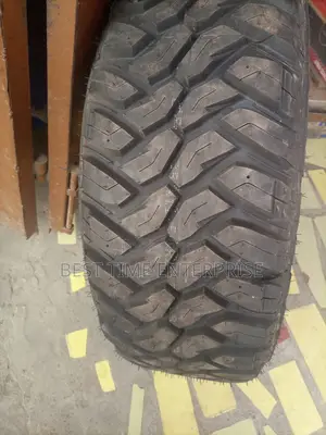 33/12.50 R20 Rough Tyres