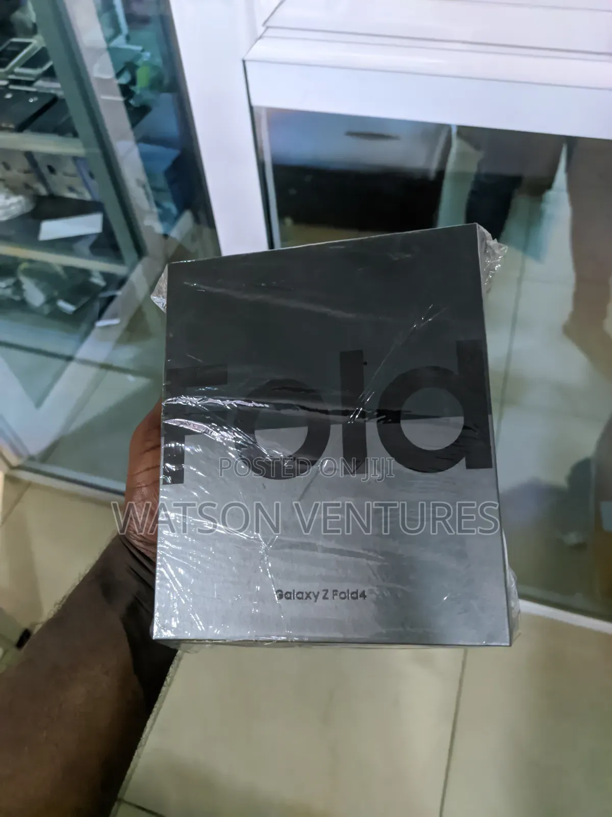 New Samsung Galaxy Z Fold4 256 GB Rose Gold