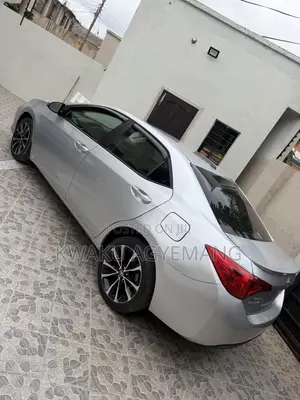 Toyota Corolla XSE (1.8L 4cyl 2A) 2019 Silver