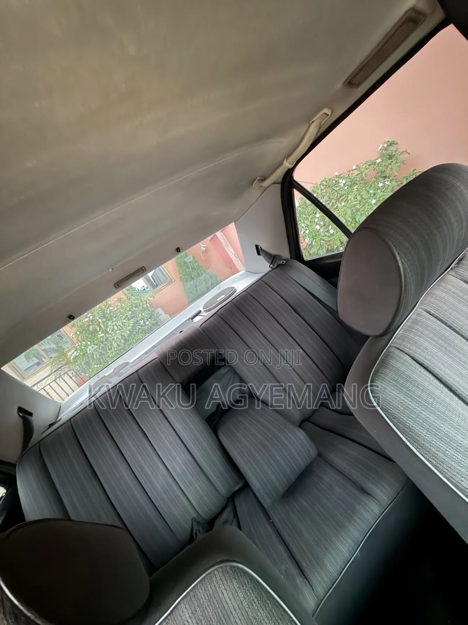 Mercedes-Benz 200 1989 Silver