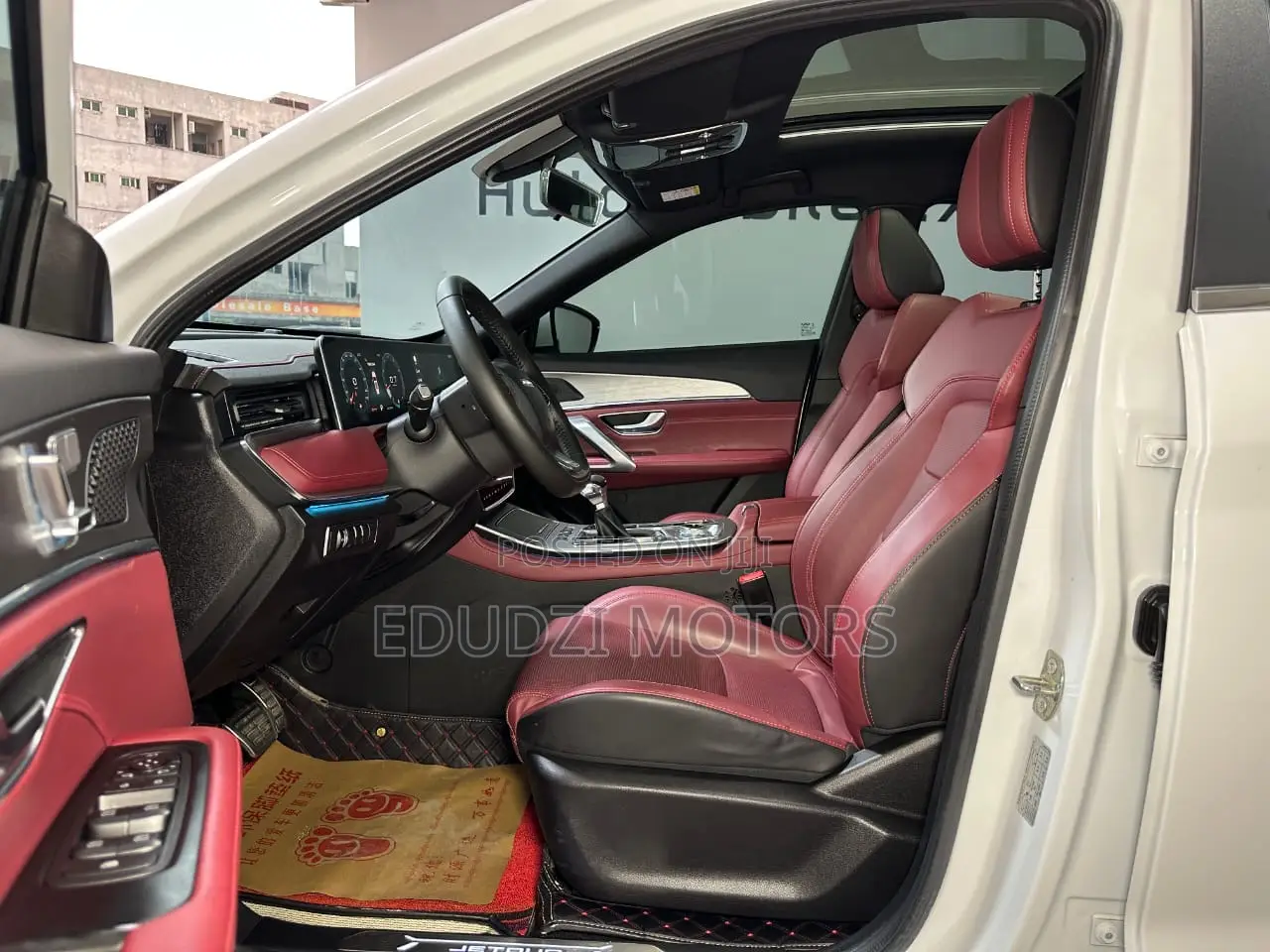 Jetour X70 Plus 1.5 7-Seater FWD 2021 White