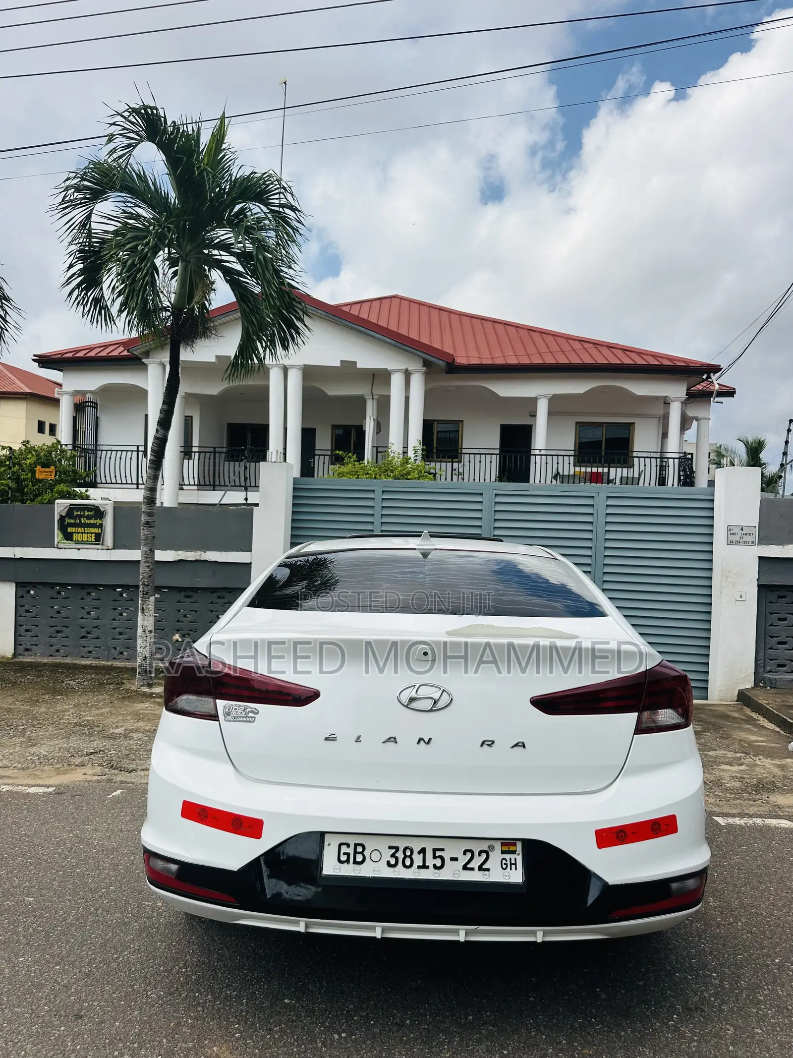 Hyundai Elantra Limited 2019 White