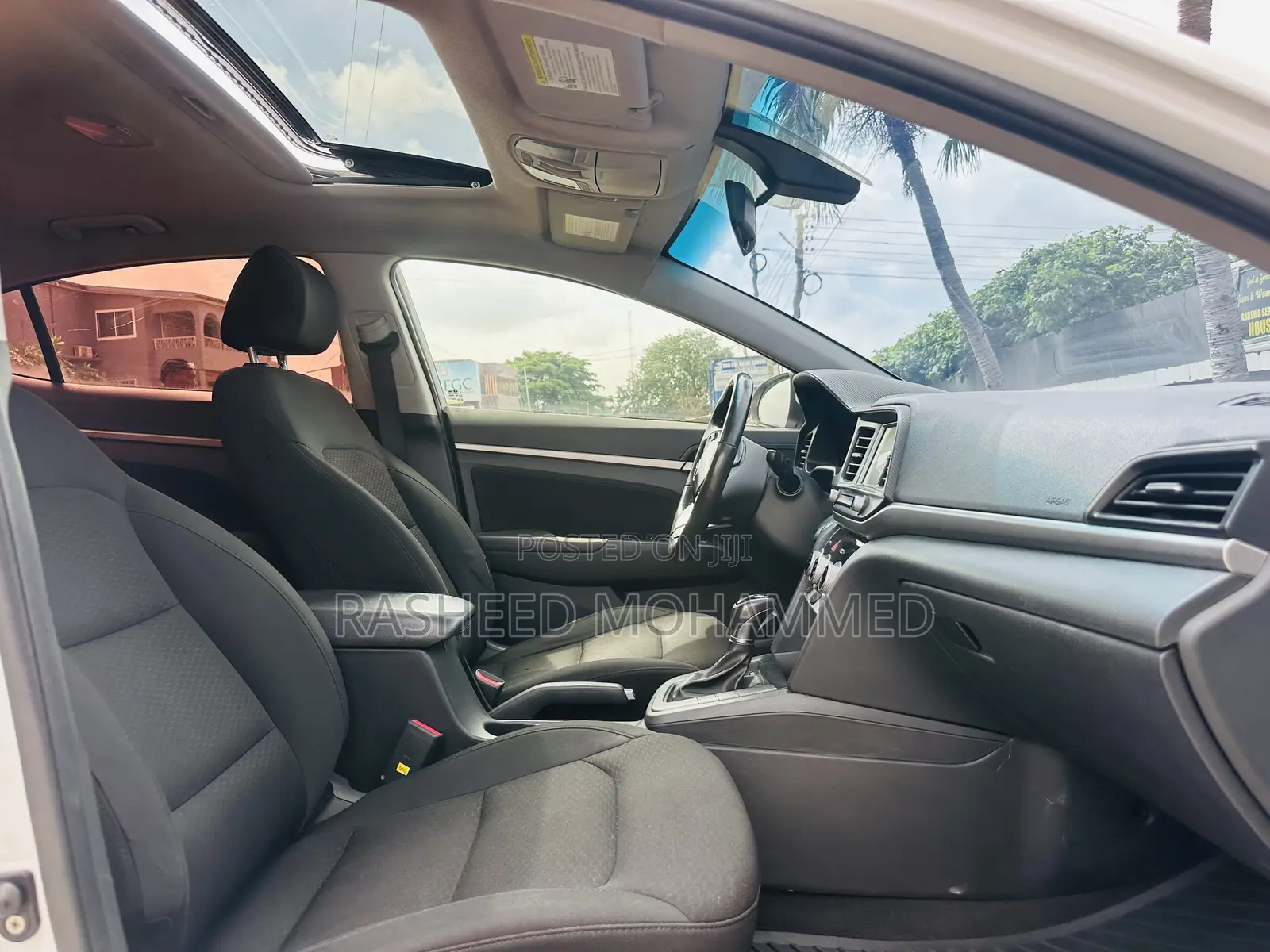 Hyundai Elantra Limited 2019 White
