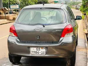 Toyota Yaris 2009 Gray