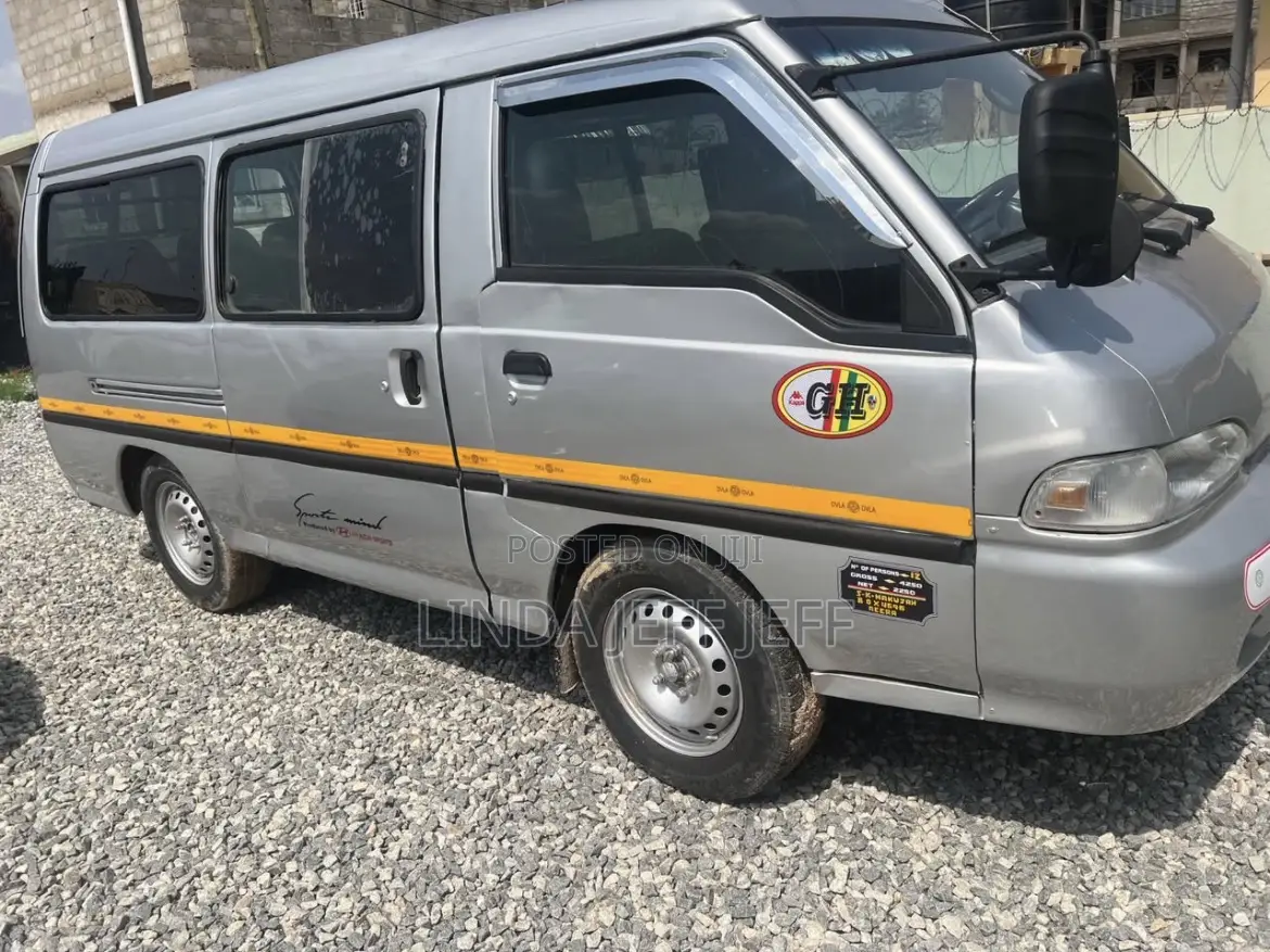 Hyundai H-100 1997 Silver