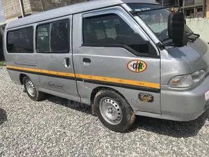 Hyundai H-100 1997 Silver