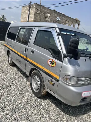 Hyundai H-100 1997 Silver