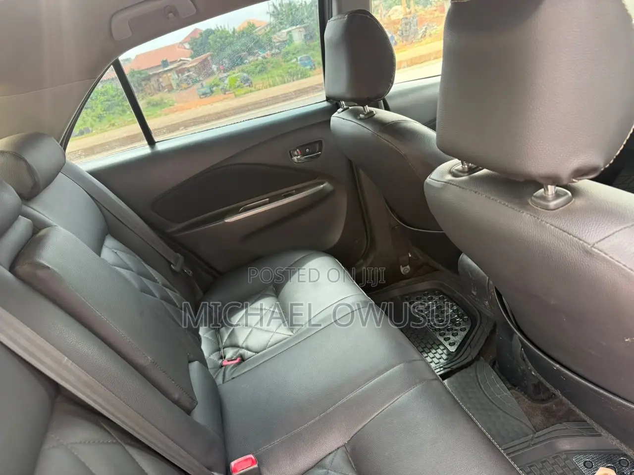 Toyota Yaris 2010 Silver
