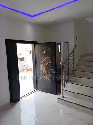 3bdrm Townhouse / Terrace in Pokuase for rent