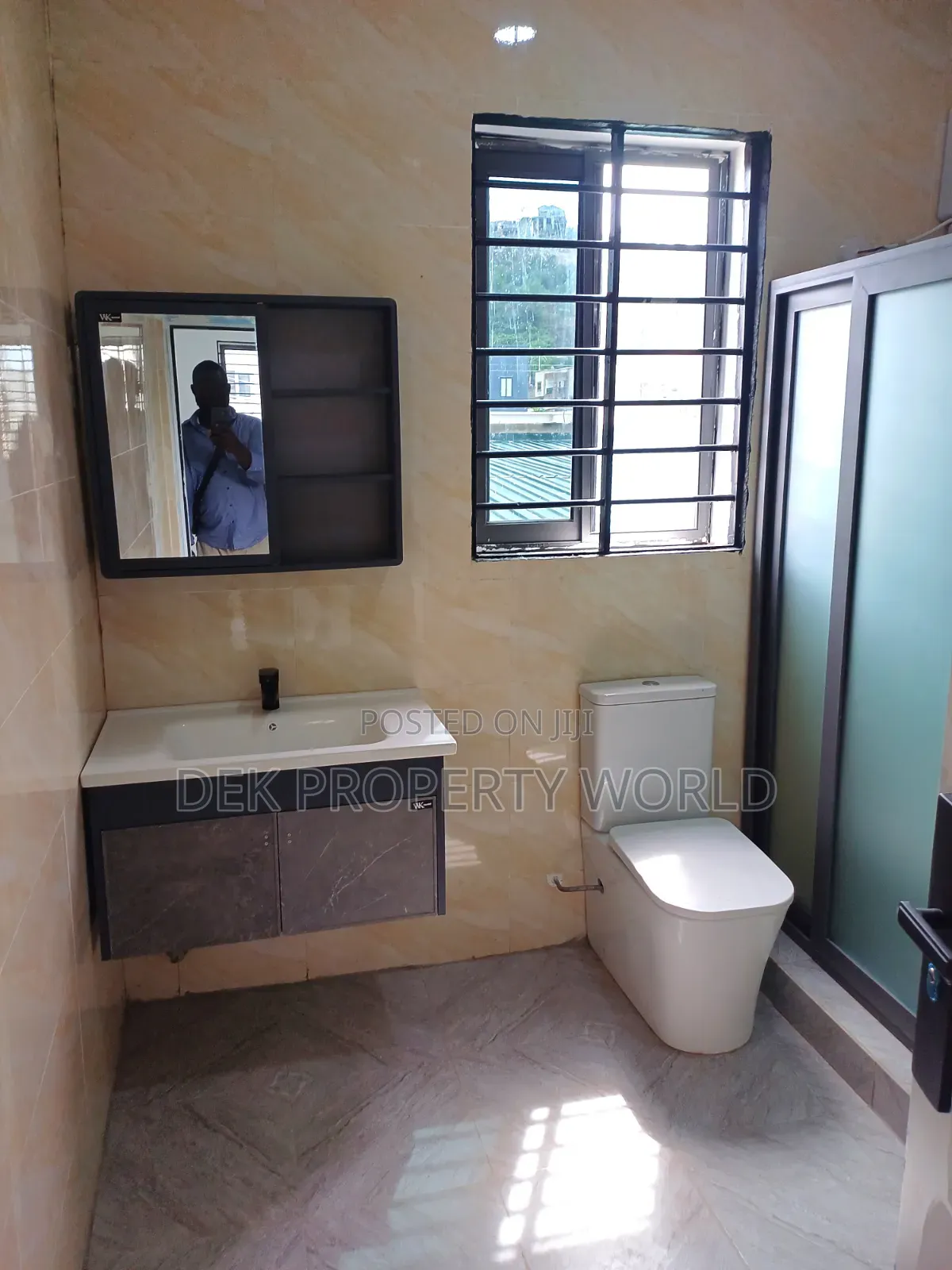 3bdrm Townhouse / Terrace in Pokuase for rent