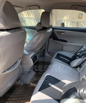 Toyota Camry LE 4dr Sedan (2.5L 4cyl 6A) 2015 Gray