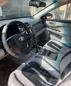 Toyota Camry LE 4dr Sedan (2.5L 4cyl 6A) 2015 Gray