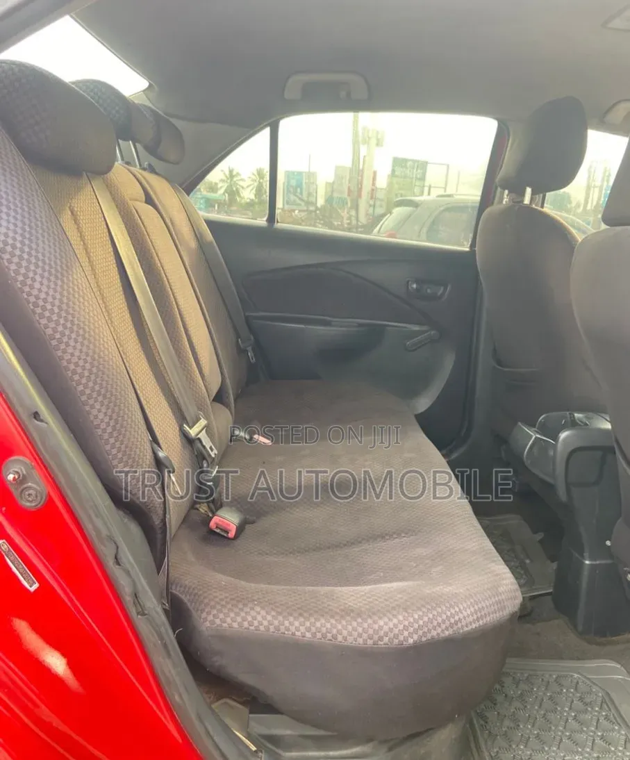 Toyota Yaris 2010 Red