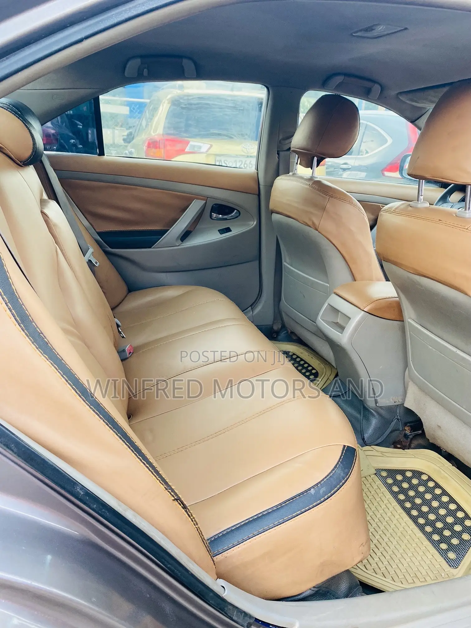 Toyota Camry Base 4dr Sedan (2.4L 4cyl 5M) 2009 Gray