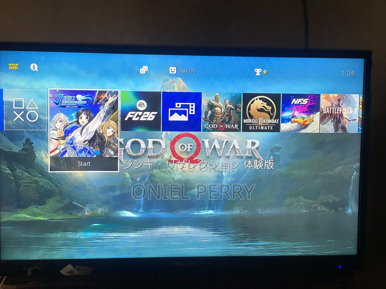 Ps4 With 7 Games and Two Original Controllers