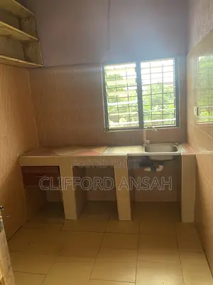 Furnished Mini Flat in Brofoyerdu, Atwima Kwanwoma for rent