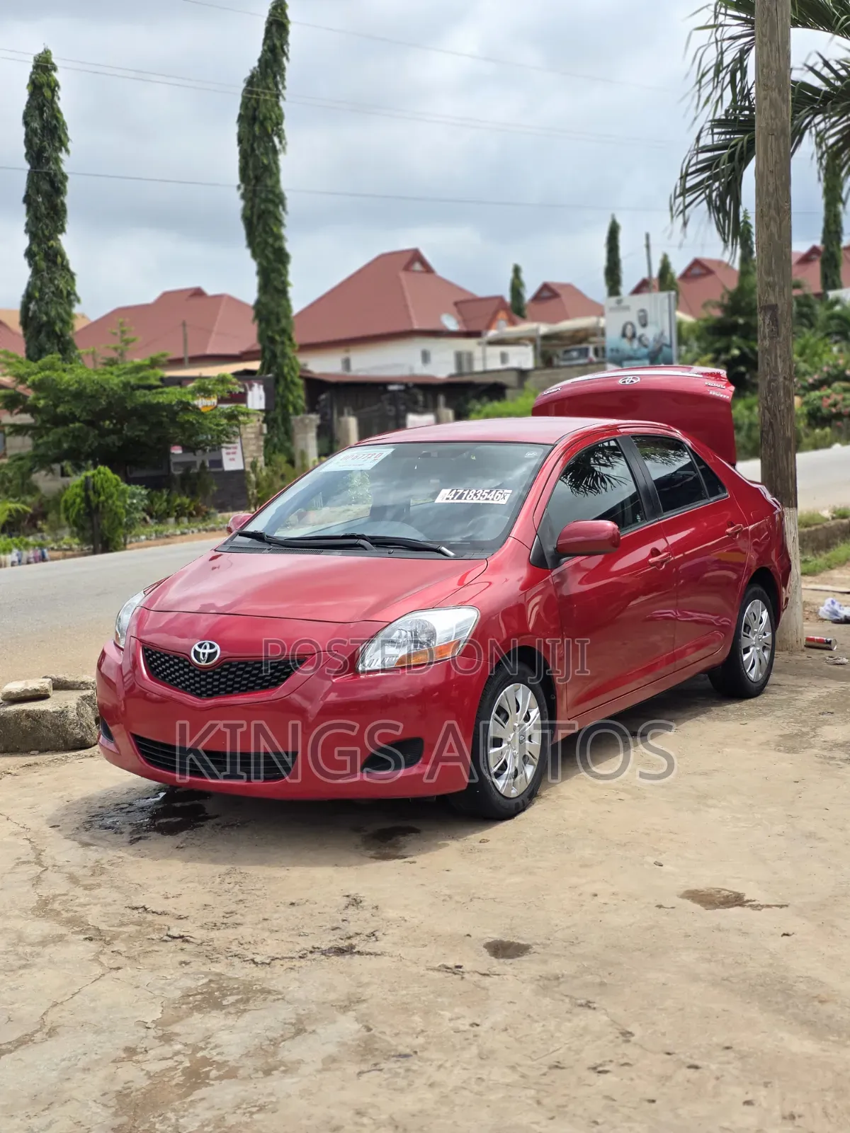 Toyota Yaris 2010 Red