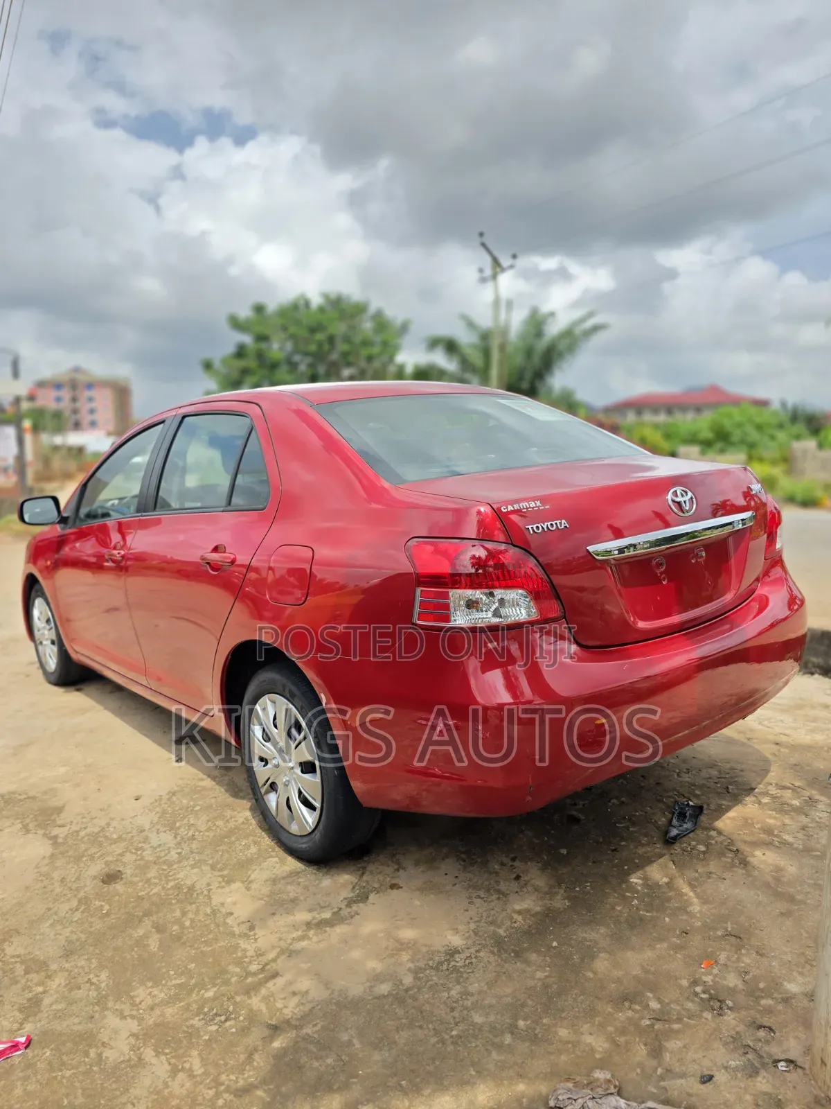 Toyota Yaris 2010 Red