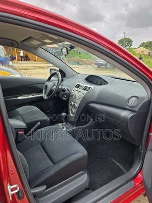 Toyota Yaris 2010 Red