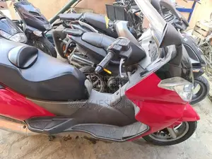 Aprilia Atlantic 2010 Red