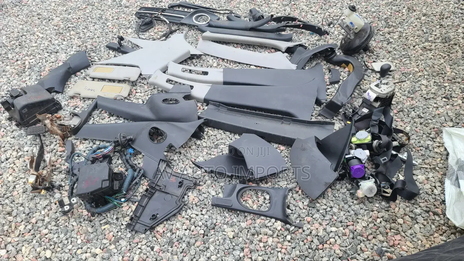 Yaris 08-12 Plastics/Parts