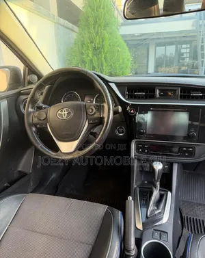 Toyota Corolla 2018 Black