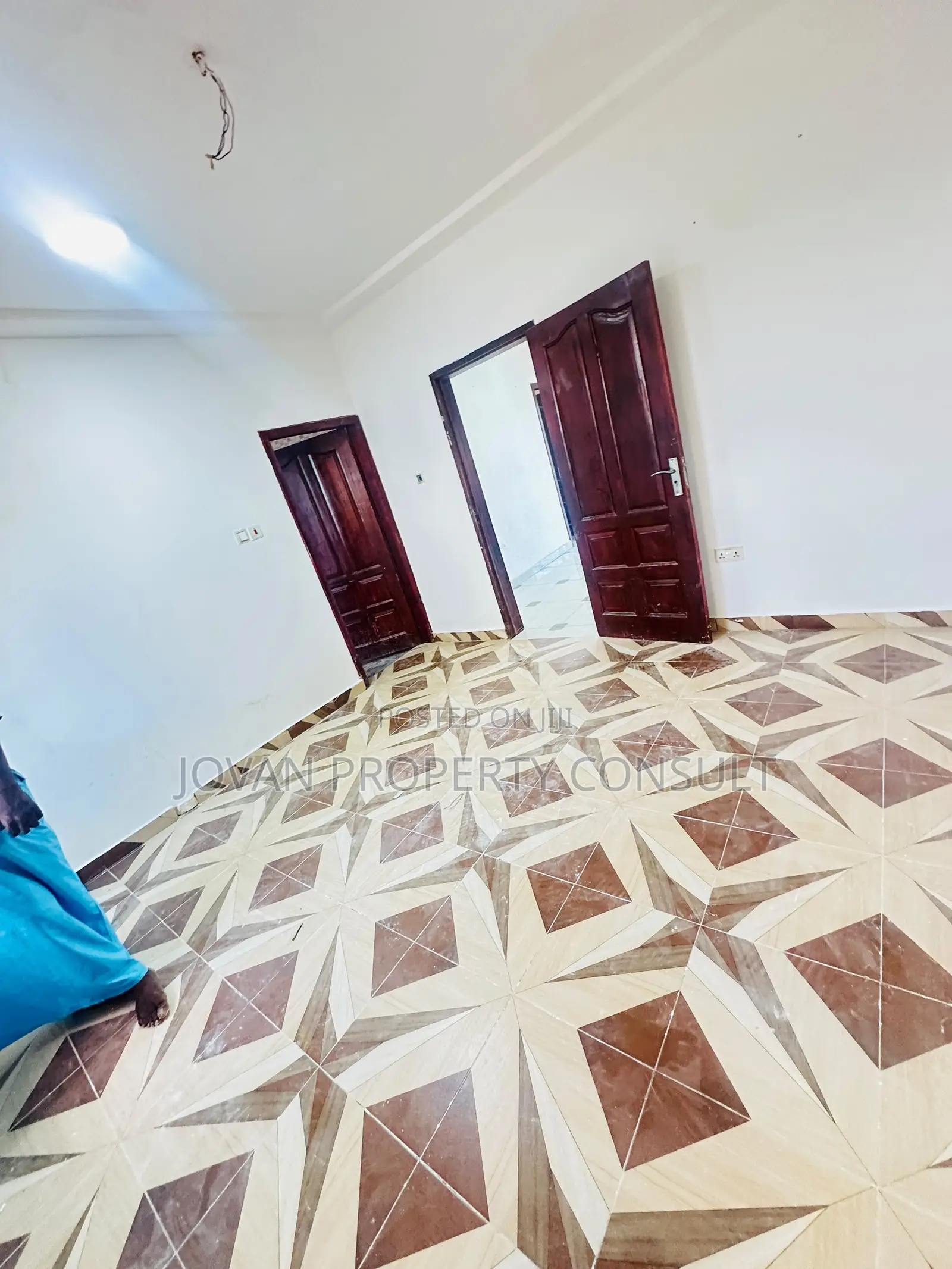 1bdrm Room & Parlour in China Mall, Amasaman for rent