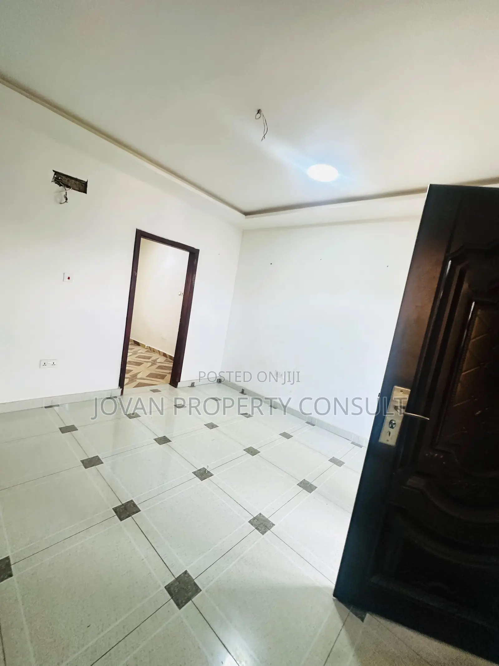 1bdrm Room & Parlour in China Mall, Amasaman for rent