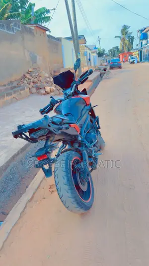 Yamaha 2016 Red