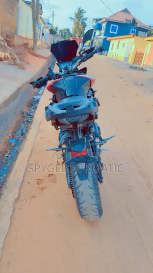 Yamaha 2016 Red