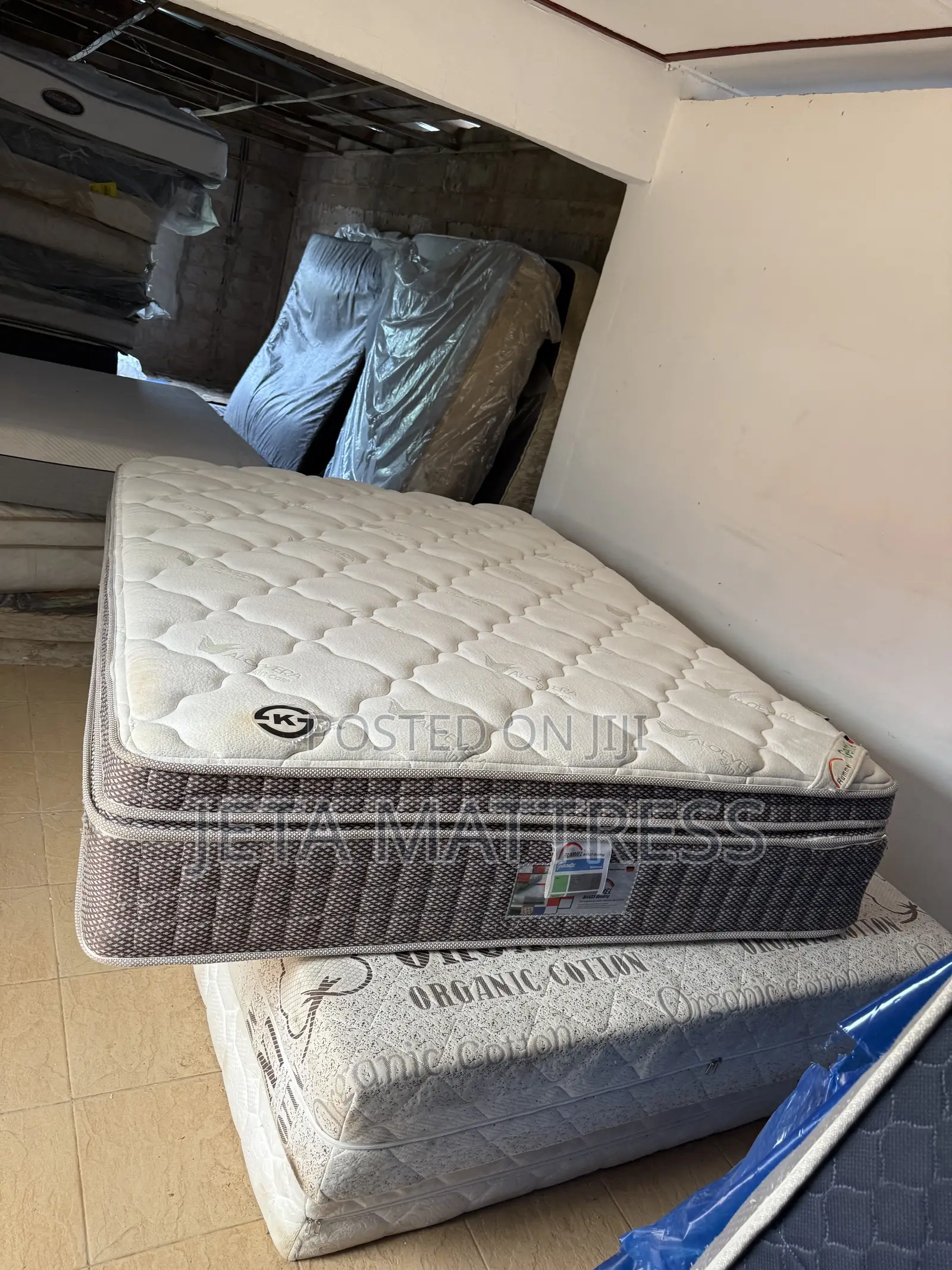 14 Inches Foreign Double Mattress