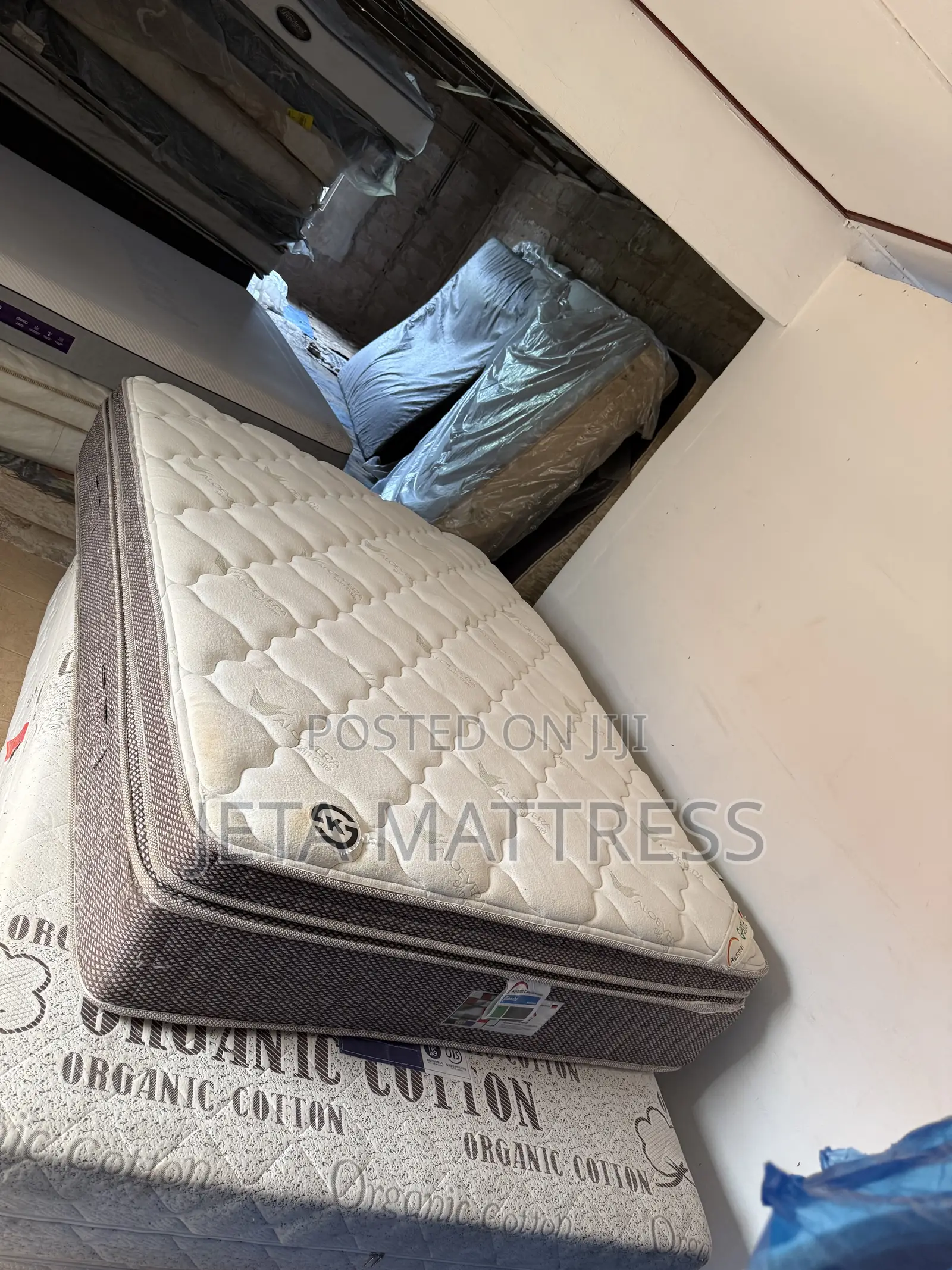 14 Inches Foreign Double Mattress