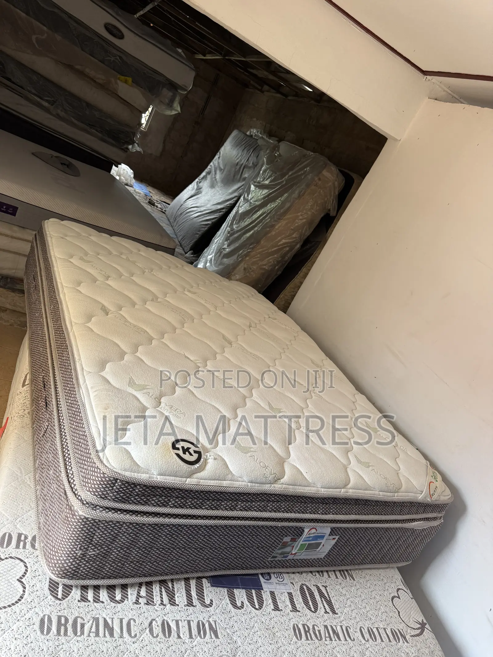 14 Inches Foreign Double Mattress